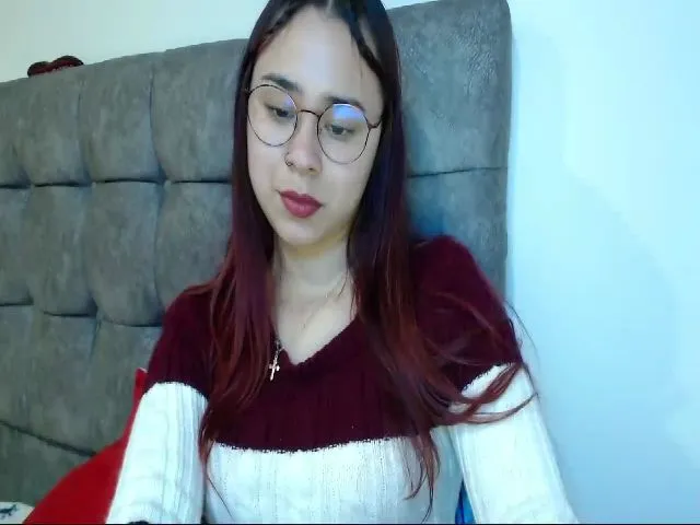 Live sex webcam photo for Mialovv #273778174