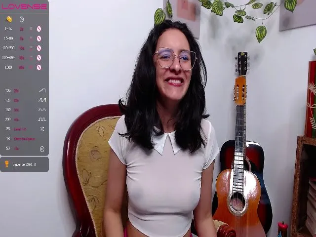 Live sex webcam photo for MiaportmanX #274141513