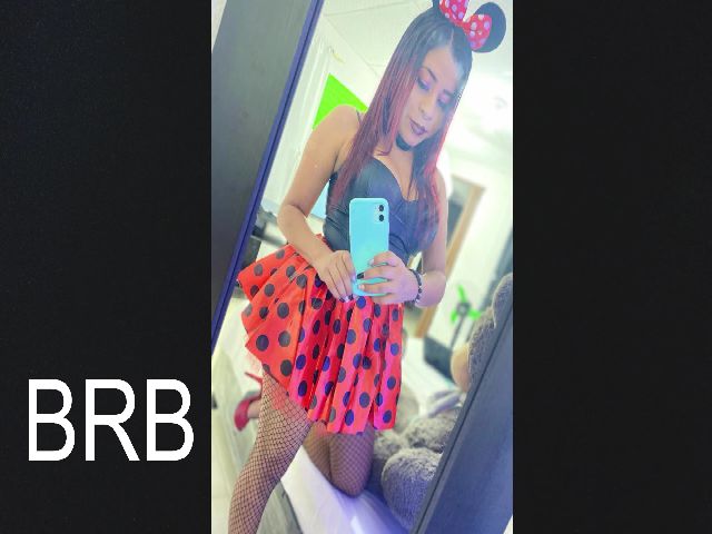 Live sex webcam photo for Miarousse20 #272986755