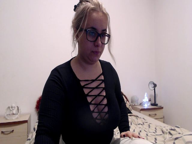 Live sex webcam photo for MichelleRay #271815420