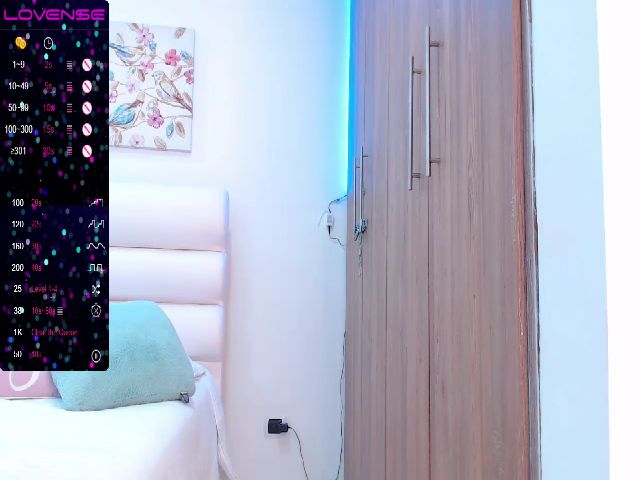 Live sex webcam photo for Michelle_F #273660864