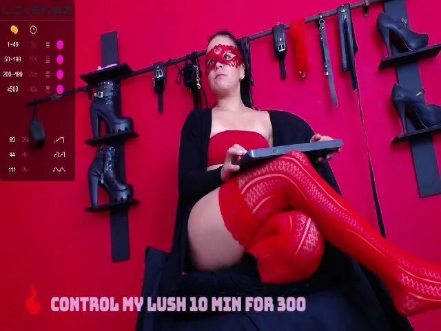 Live sex webcam photo for MikasaHack #273834359