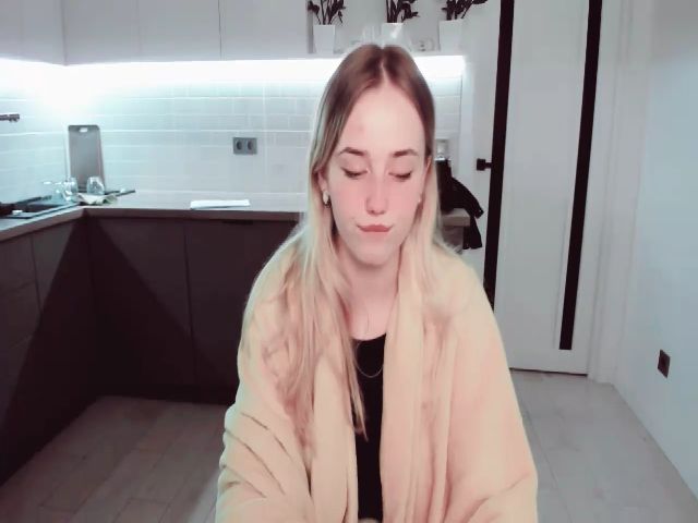 Live sex webcam photo for Mikki_Like #274349064
