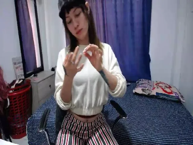 Live sex webcam photo for Miku_Grrr #271994249