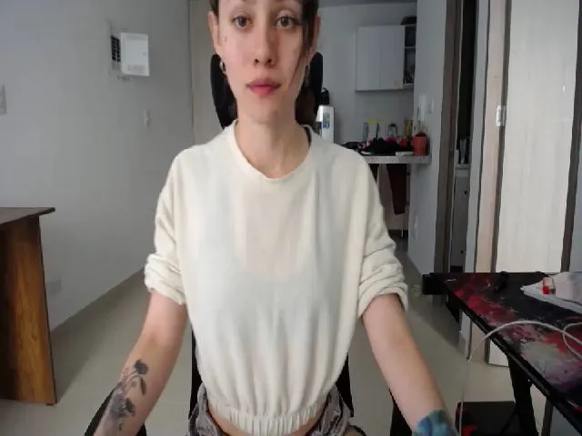 Live sex webcam photo for Miku_Grrr #272853112