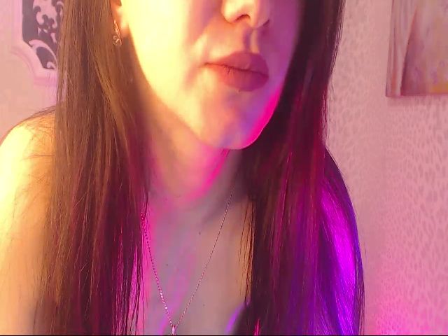 Live sex webcam photo for MilaNight #273459377