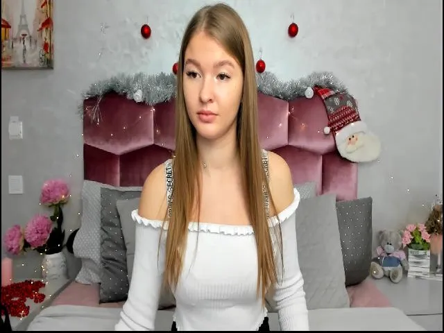Live sex webcam photo for Mila_Hoot #271931399