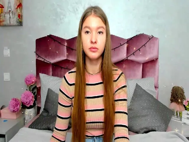 Live sex webcam photo for Mila_Hoot #272421614