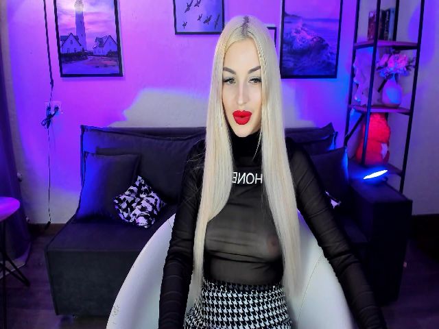 Live sex webcam photo for MilanaOmg #287884546