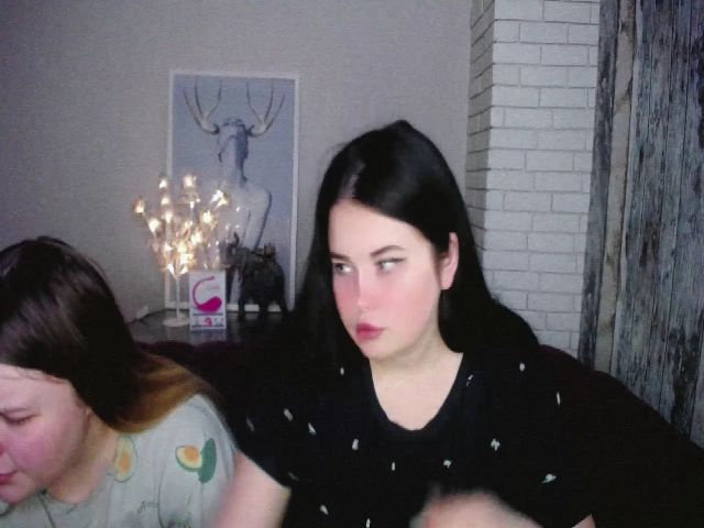 Live sex webcam photo for Milana_Kelly #271782898