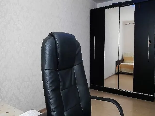 Live sex webcam photo for MileyQueen22 #274328829