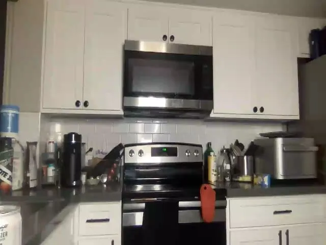 Live sex webcam photo for MileyxSmiles #273784013
