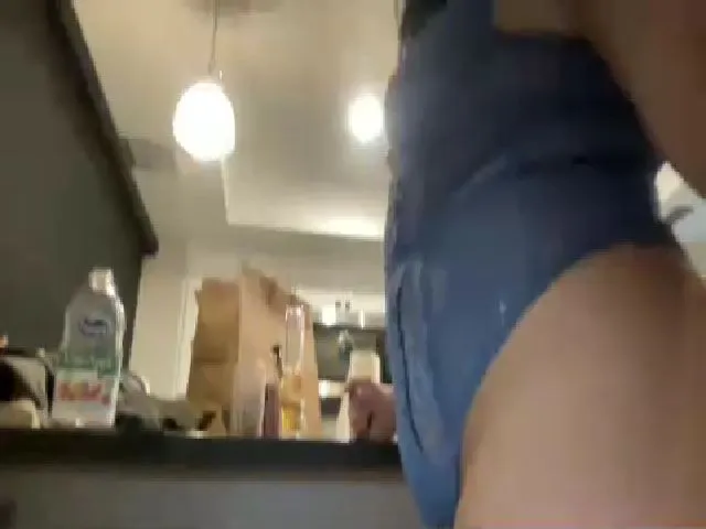 Live sex webcam photo for MileyxSmiles #273939418