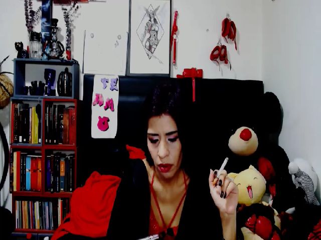 Live sex webcam photo for MilfKatty #271798056