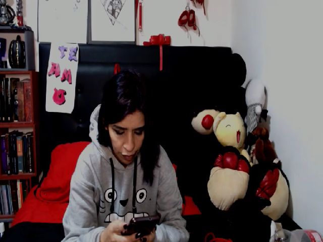 Live sex webcam photo for MilfKatty #271836972