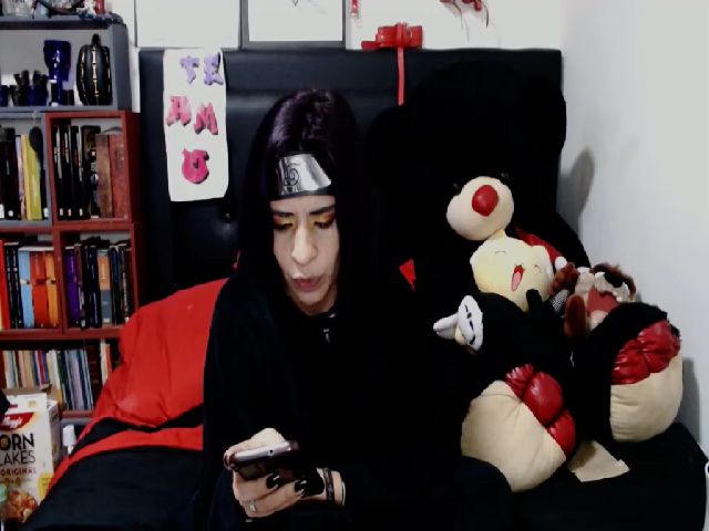 Live sex webcam photo for MilfKatty #271851120