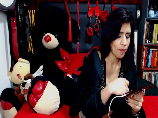 Live sex webcam photo for MilfKatty #272661311