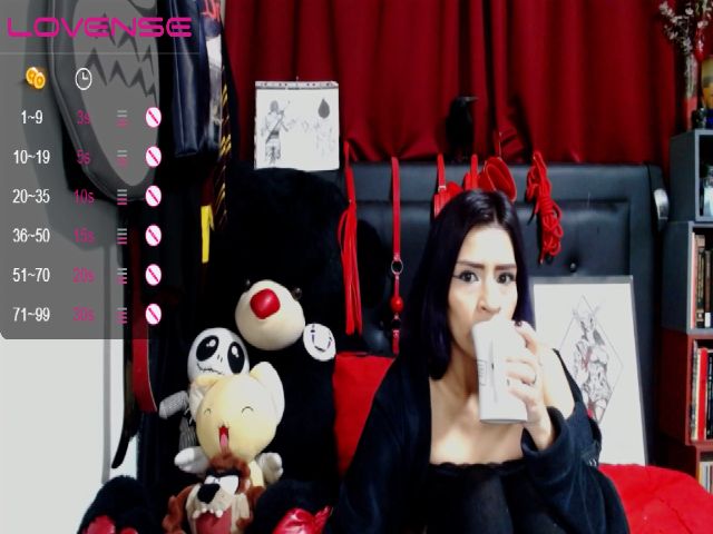 Live sex webcam photo for MilfKatty #272859799