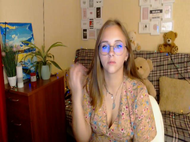 Live sex webcam photo for Milika22 #274434006