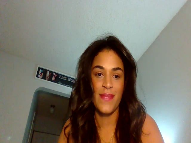 Live sex webcam photo for Milkmarie6 #272717889