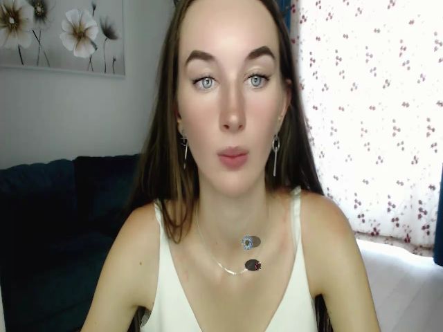 Live sex webcam photo for MillaSunshine #274421773