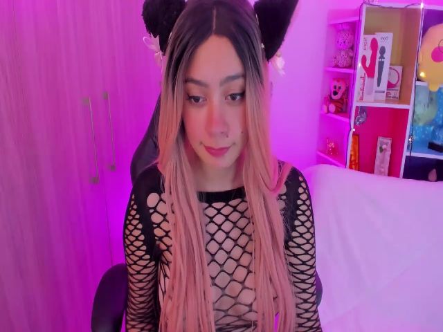 Live sex webcam photo for MillyCollins #273854631