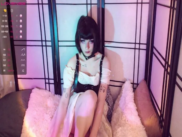 Live sex webcam photo for MinaSanna #272618021