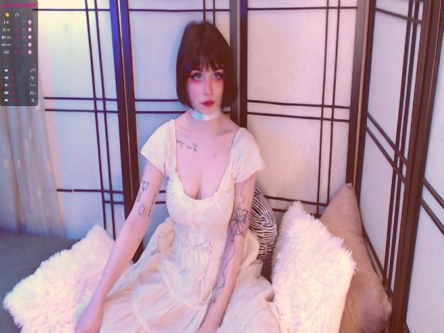 Live sex webcam photo for MinaSanna #272709836