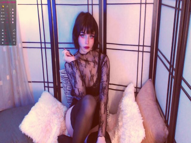 Live sex webcam photo for MinaSanna #272732824