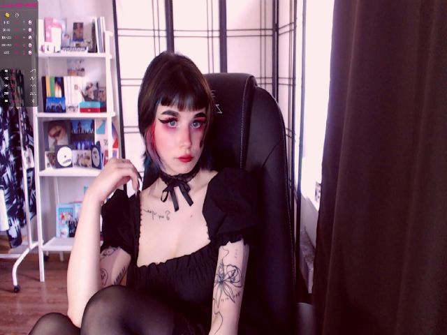 Live sex webcam photo for MinaSanna #272969008