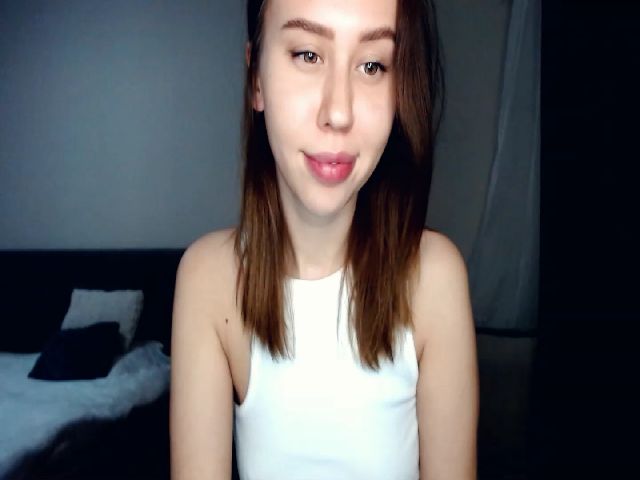 Live sex webcam photo for MiniDivaa #272128564