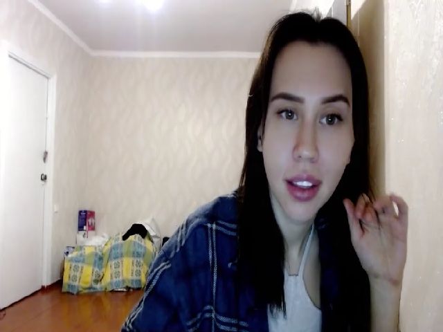 Live sex webcam photo for MiniDivaa #273096749