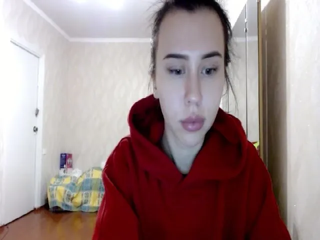 Live sex webcam photo for MiniDivaa #273103569