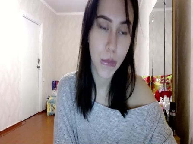 Live sex webcam photo for MiniDivaa #273112757