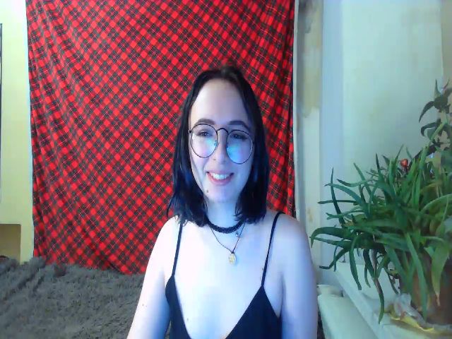 Live sex webcam photo for Mini_Diva #287886459