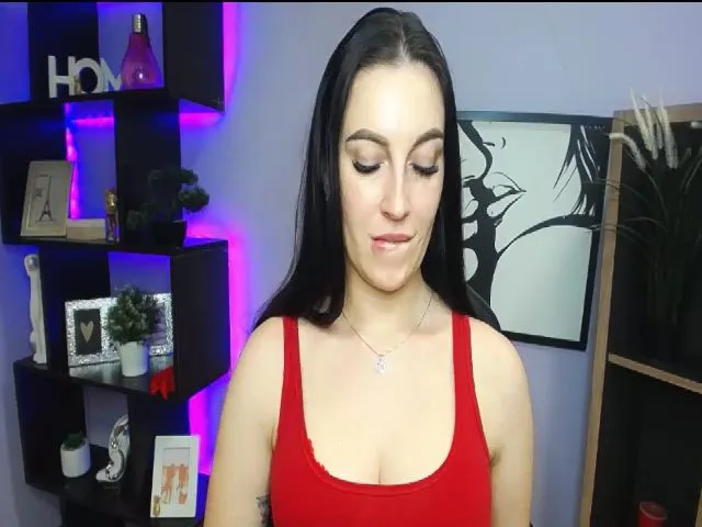 Live sex webcam photo for MintAManda #273117327