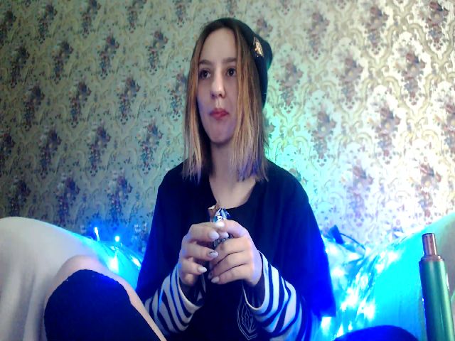 Live sex webcam photo for Mintsmell #272093708