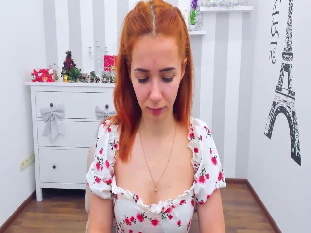 Live sex webcam photo for MircellaGrey #271716597