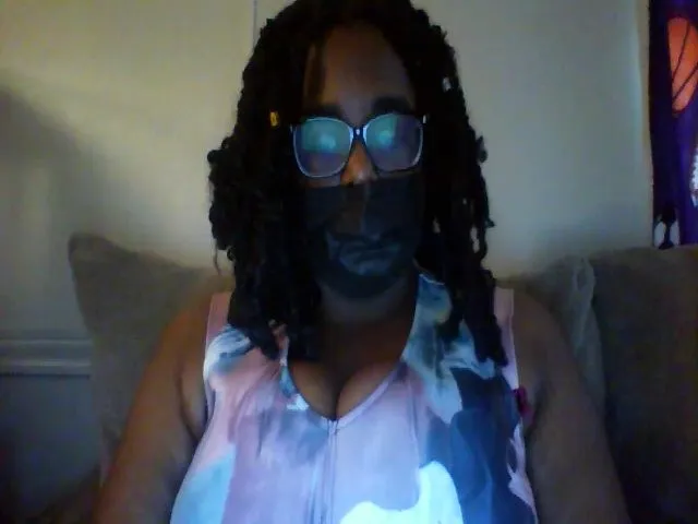 Live sex webcam photo for MissCc99 #274022174