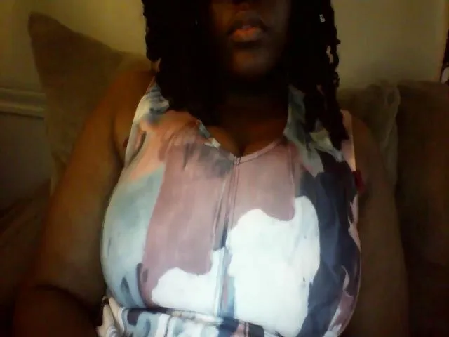 Live sex webcam photo for MissCc99 #274022238