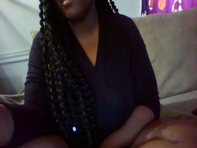 Live sex webcam photo for MissCc99 #274365664