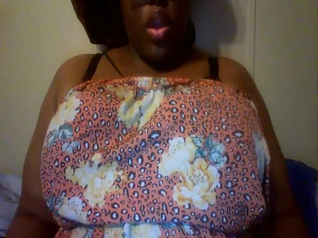 Live sex webcam photo for MissCc99 #274597200