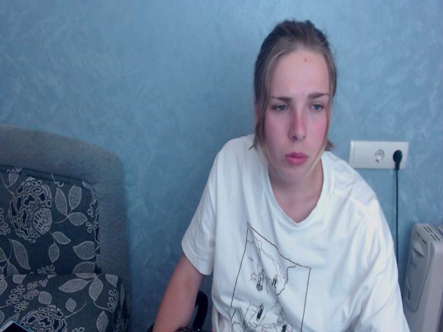 Live sex webcam photo for MissCharlin #273862981