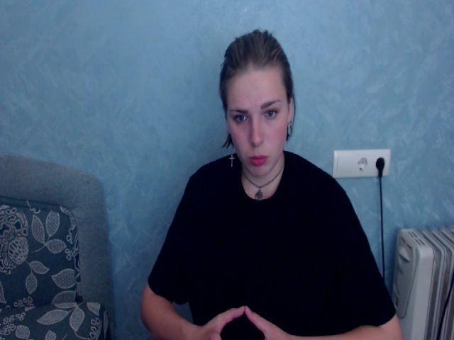 Live sex webcam photo for MissCharlin #273902618