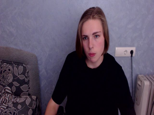 Live sex webcam photo for MissCharlin #273953344