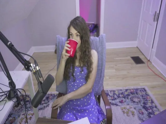 Live sex webcam photo for MissCher #274621345