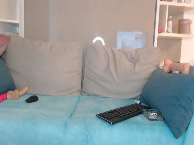 Live sex webcam photo for MissCumming #273315335