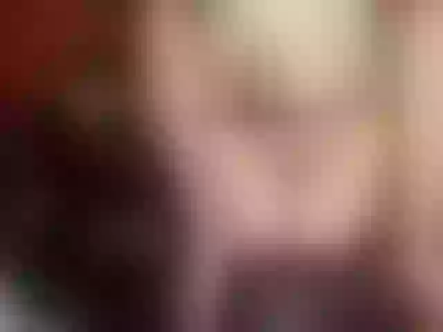 Live sex webcam photo for MissCumming #274312497
