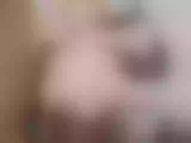 Live sex webcam photo for MissElisabeth #271833027
