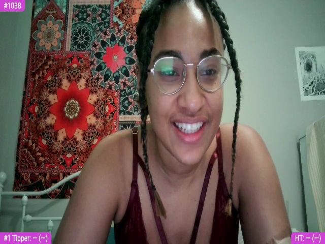 Live sex webcam photo for MissJanuary #272937693